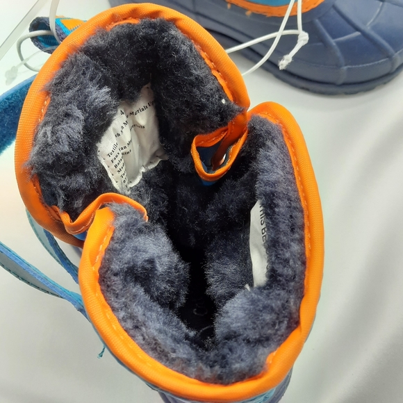 Cat & Jack Kids Winter Snow Boots Size 4 - Picture 9 of 9